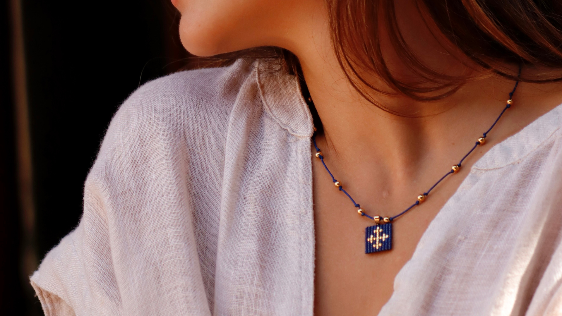 Collares