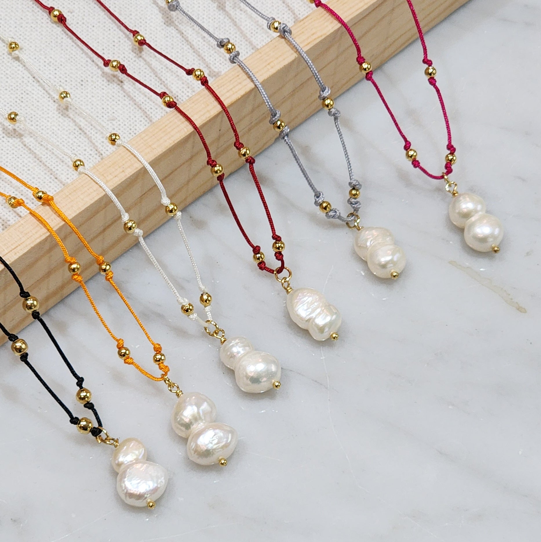 Collar Hilo nudos con Perla