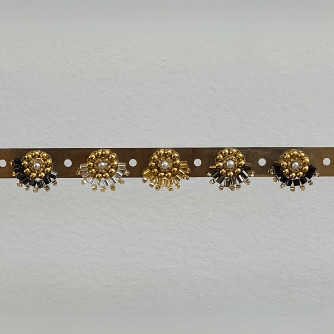 Arete Media Flor - Cuatro a Mano