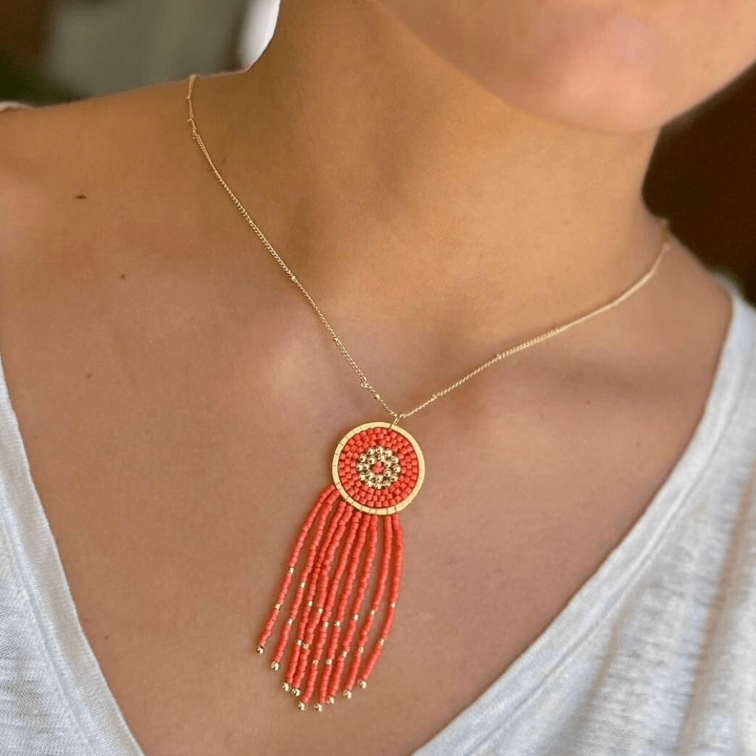 Collar Mandala M con Flecos - Cuatro a Mano