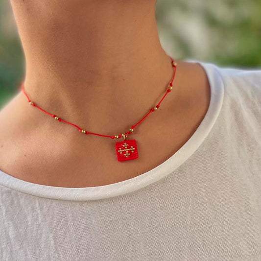 Collar Escapulario con hilo
