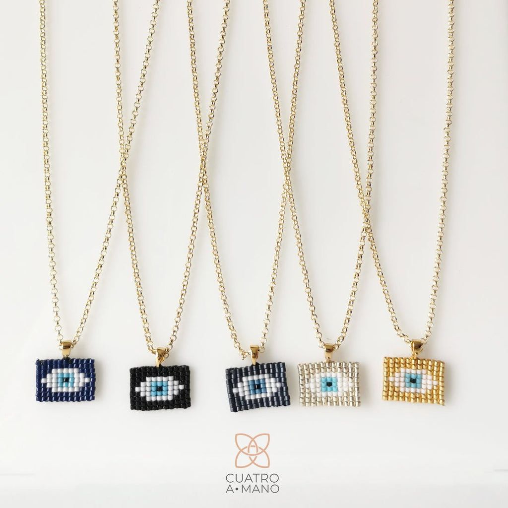 Cadena Ojo - Cuatro a Mano