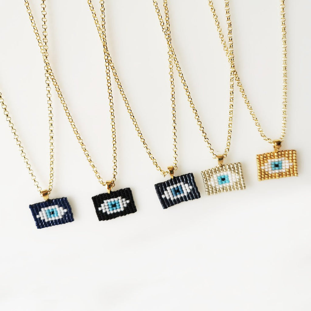 Cadena Ojo - Cuatro a Mano