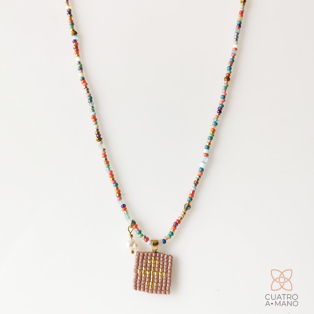 Collar Escapulario - Cuatro a Mano