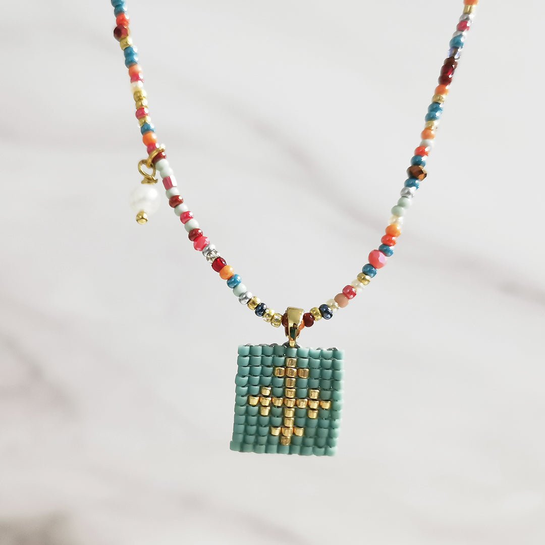 Collar Escapulario - Cuatro a Mano